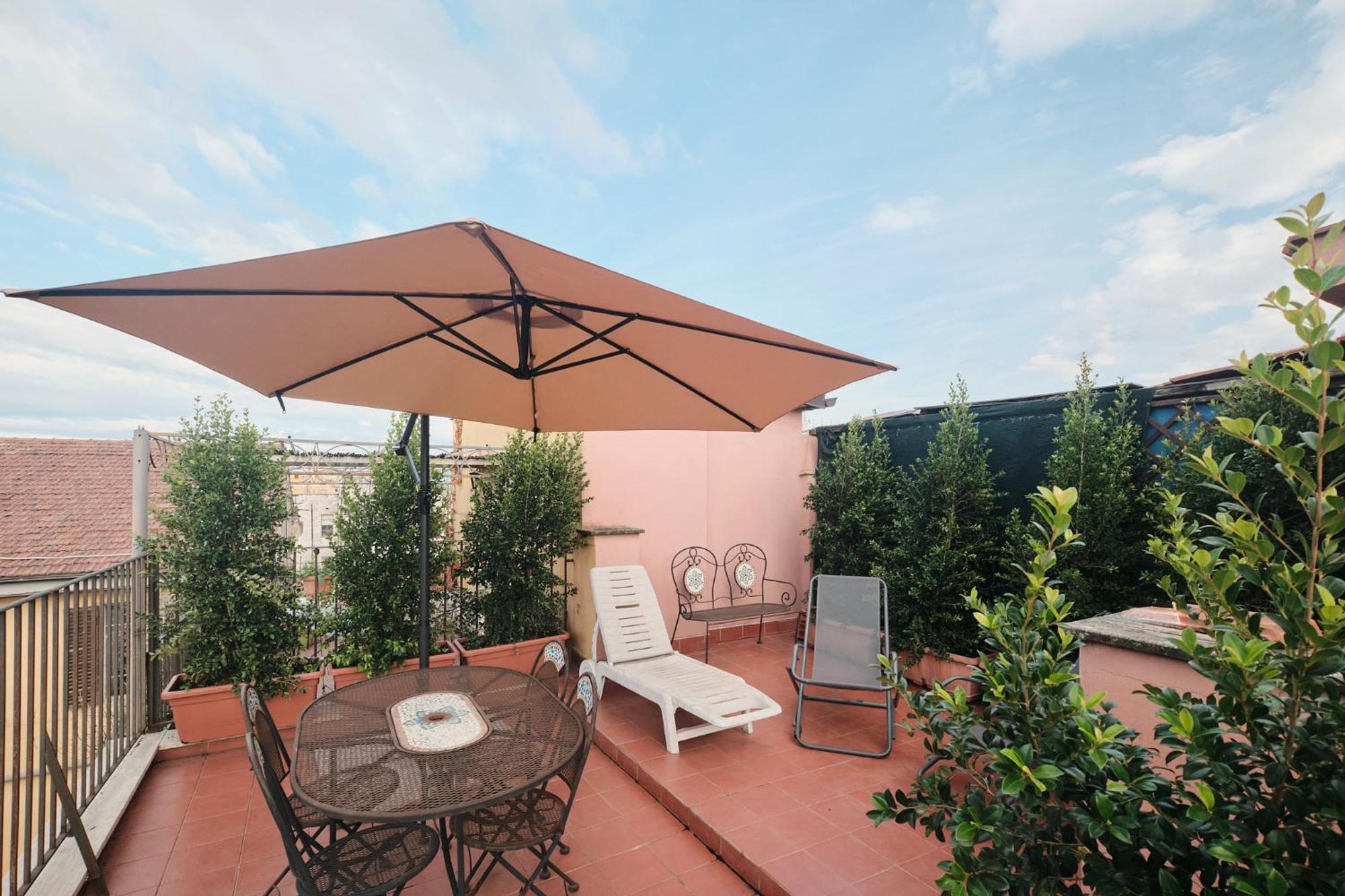Penthouse With A View Of - 2 Bedrooms And 2 Bathrooms Appartamento